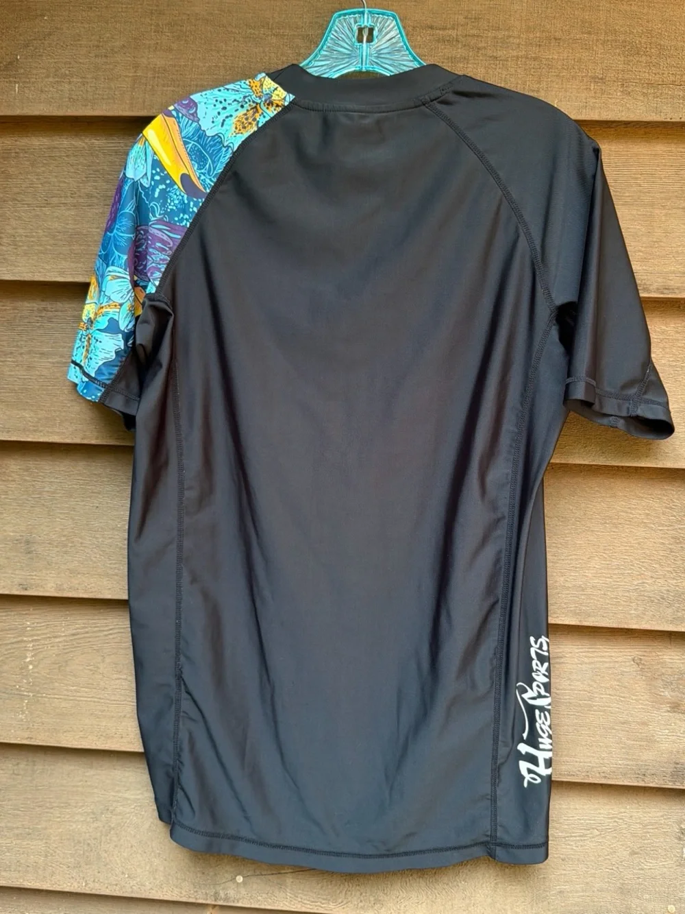 HUGE SPORTS One for All Essential Short-Sleeves Rash Guard Champ - Hey Toucan L